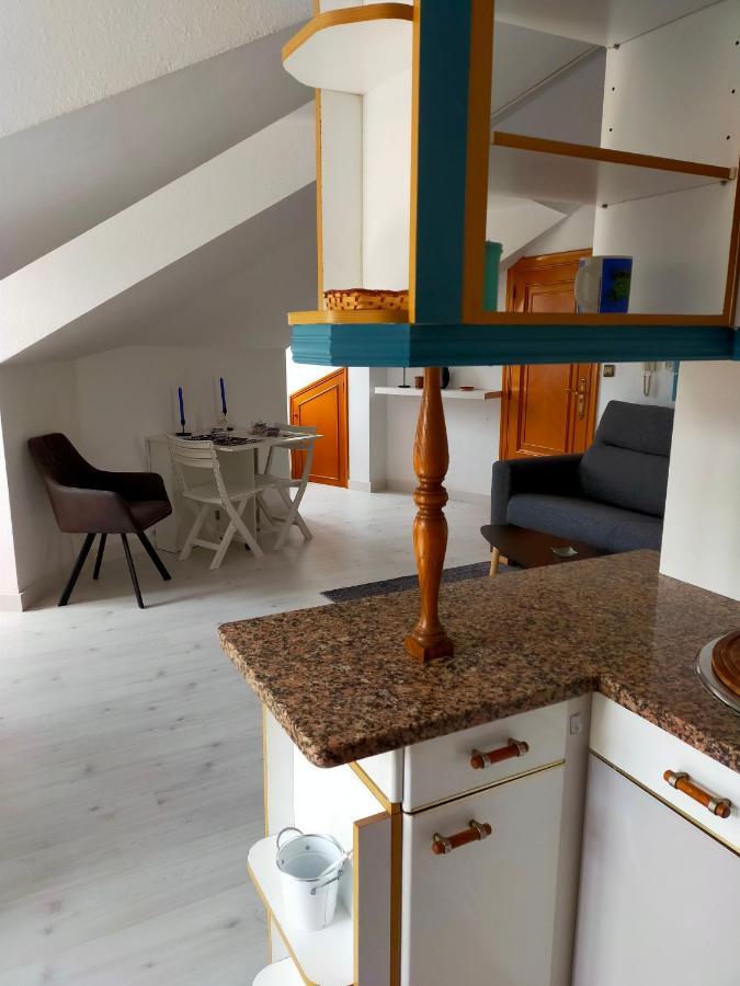Apartamento En El Casco Antiguo De Ponferrada Luaran gambar