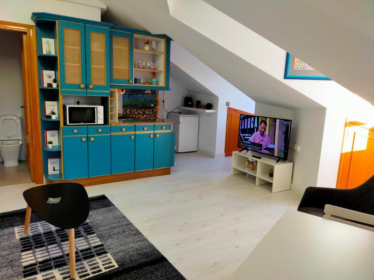 Apartamento En El Casco Antiguo De Ponferrada Luaran gambar