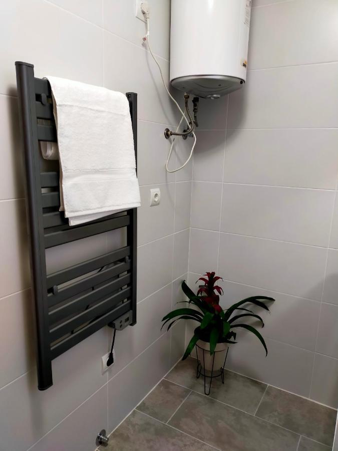 Apartamento En El Casco Antiguo De Ponferrada Luaran gambar
