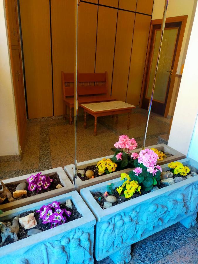 Apartamento En El Casco Antiguo De Ponferrada Luaran gambar