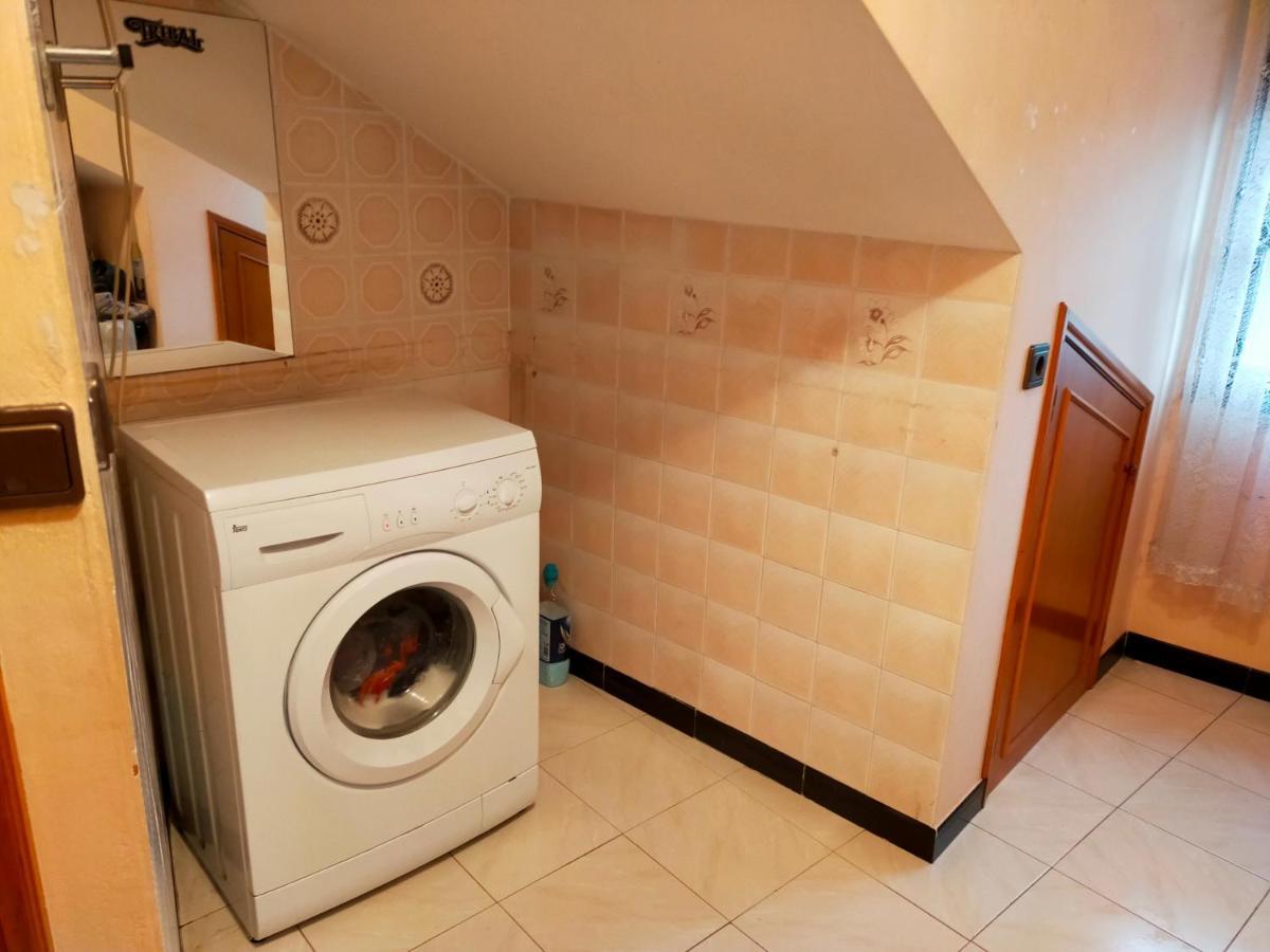 Apartamento En El Casco Antiguo De Ponferrada Luaran gambar