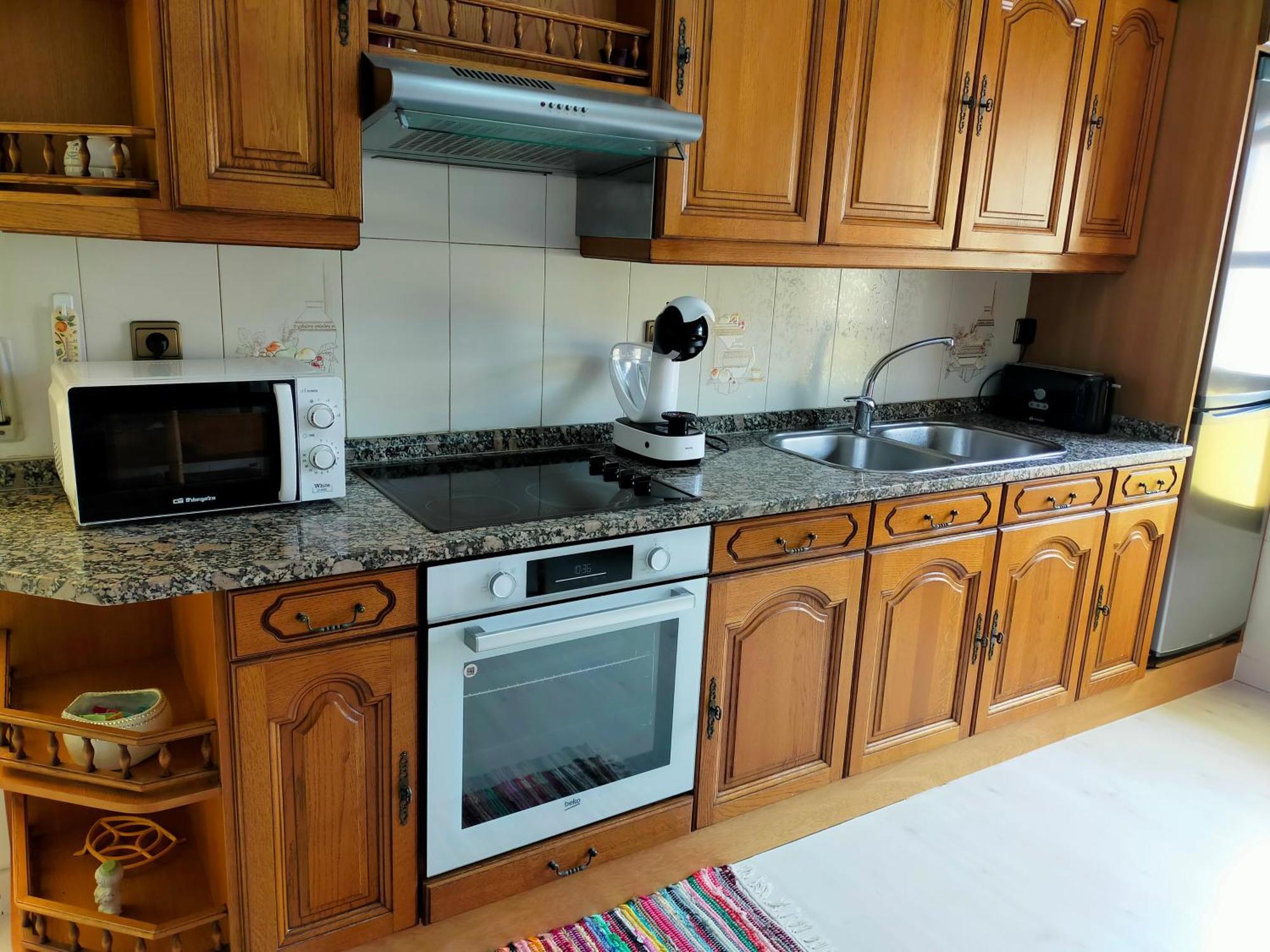 Apartamento En El Casco Antiguo De Ponferrada Luaran gambar